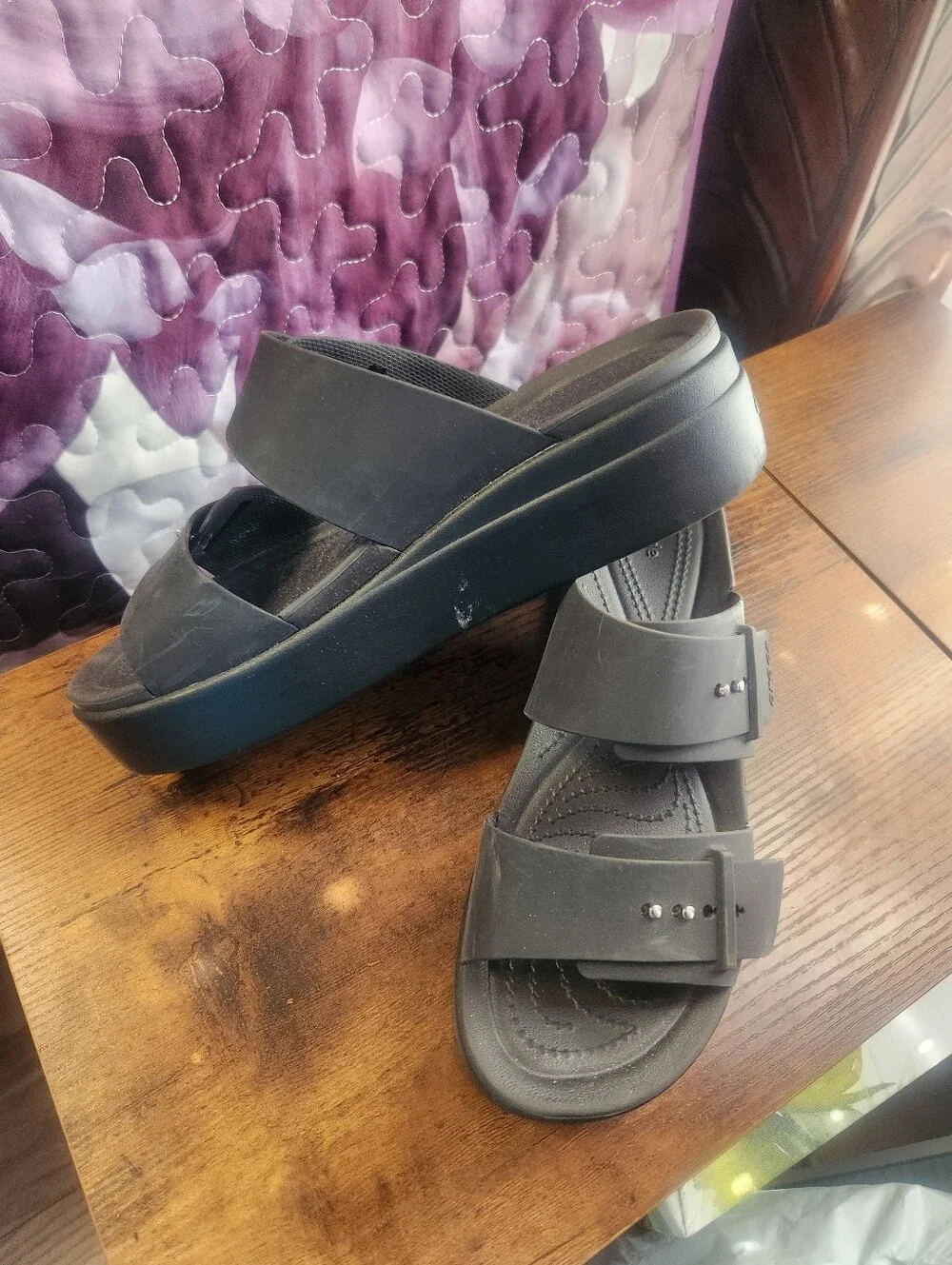 Crocs Brooklyn Buckle Low Wedge Sandal Size 10